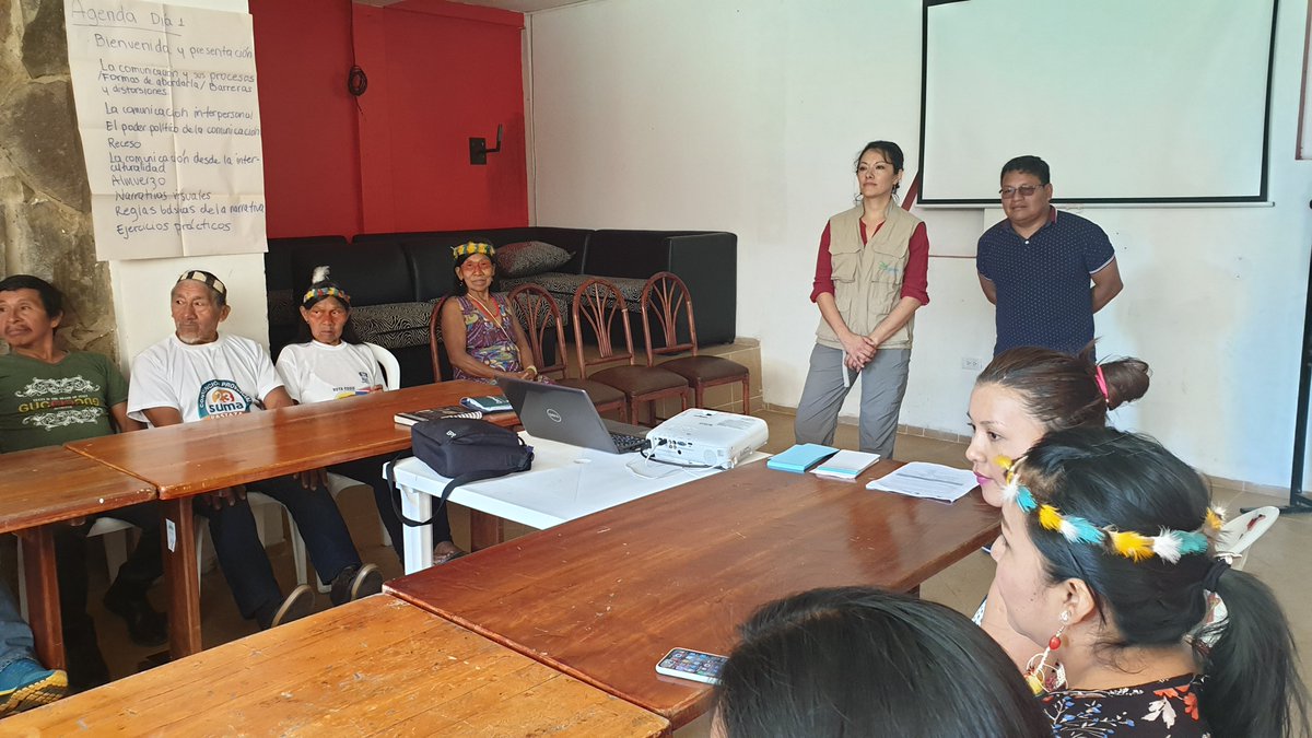 F_EcoCiencia's tweet photo. Mujeres y hombres de la Nacionalidad Waorani participaron del Taller de Formación en Comunicación en la Tena, los días 11, 12 y 13 de julio. A través de las herramientas aprendidas podrán crear productos comunicacionales para el rescate de conocimientos ancestrales #BOSplus https://t.co/UDR2LKQr2p