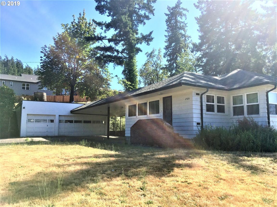 MikeOConnellJr's tweet image. New Listing! $545,000.00, 3BR, 1BA, 2520 HENDERSON AVE, Eugene, OR 97403, Full Details 150494379.homesconnect.com/Listing/246201…