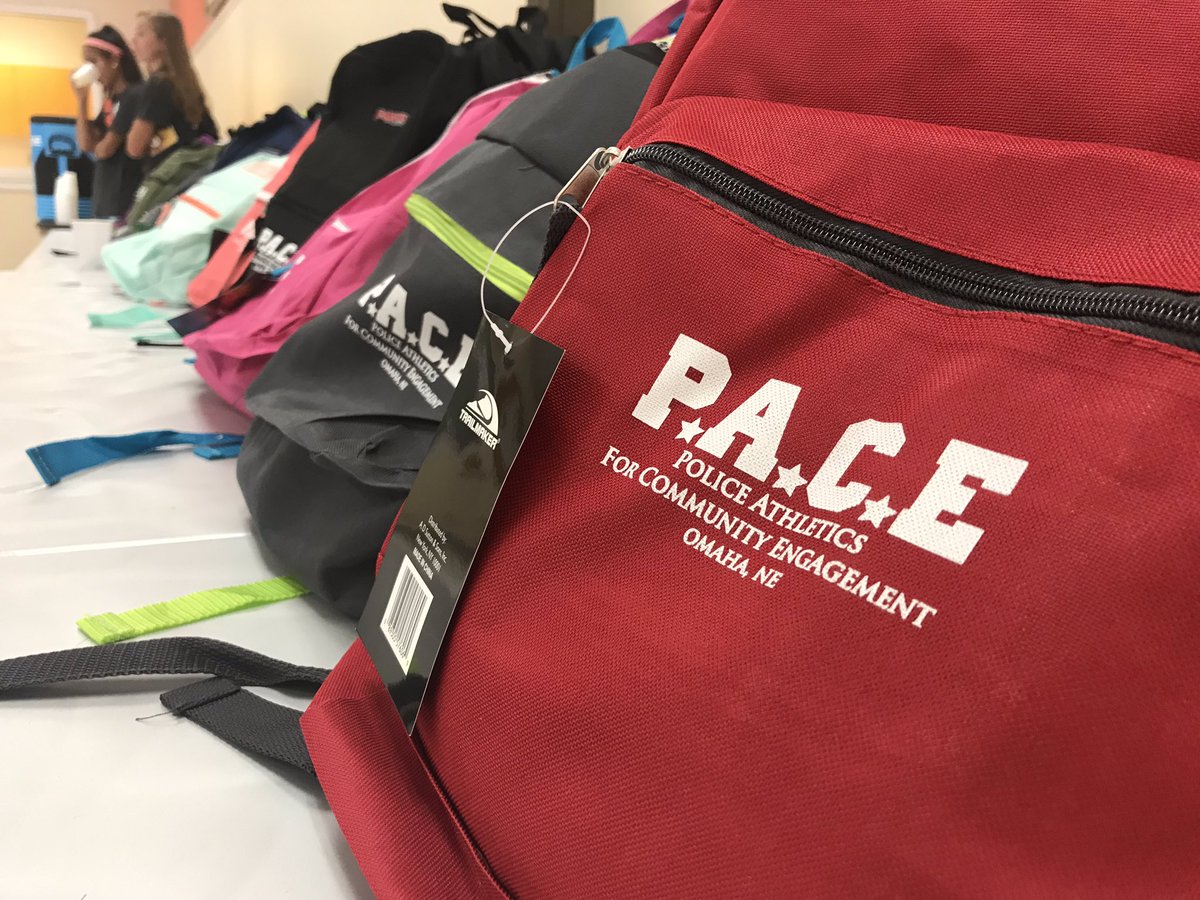 omahaPOA's tweet photo. OPOA members connecting with youth in our community. Thanks to @PACEOmaha for hosting and creating so many great opportunities for our youth and officers to connect! Big thanks also to LPOA, BPOA, and FOP Lodge 1. @bpoaofomaha https://t.co/asVeGniLGr