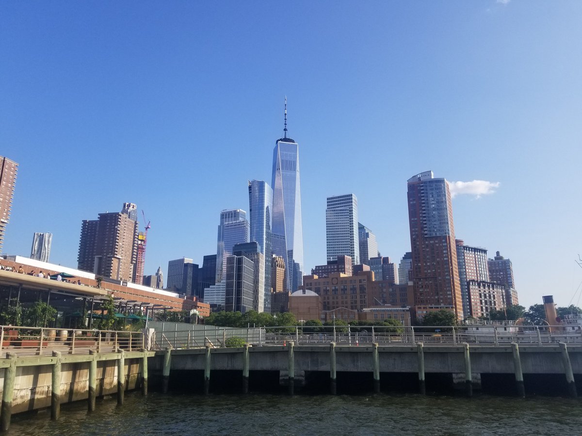 AdelphiUintl's tweet image. Kayaking on the Hudson River 🚣♀️☀️#adelphiuintl #adelphiinternational #AUIManhattan #GlobalMBA #internationalstudents #kayakhudson