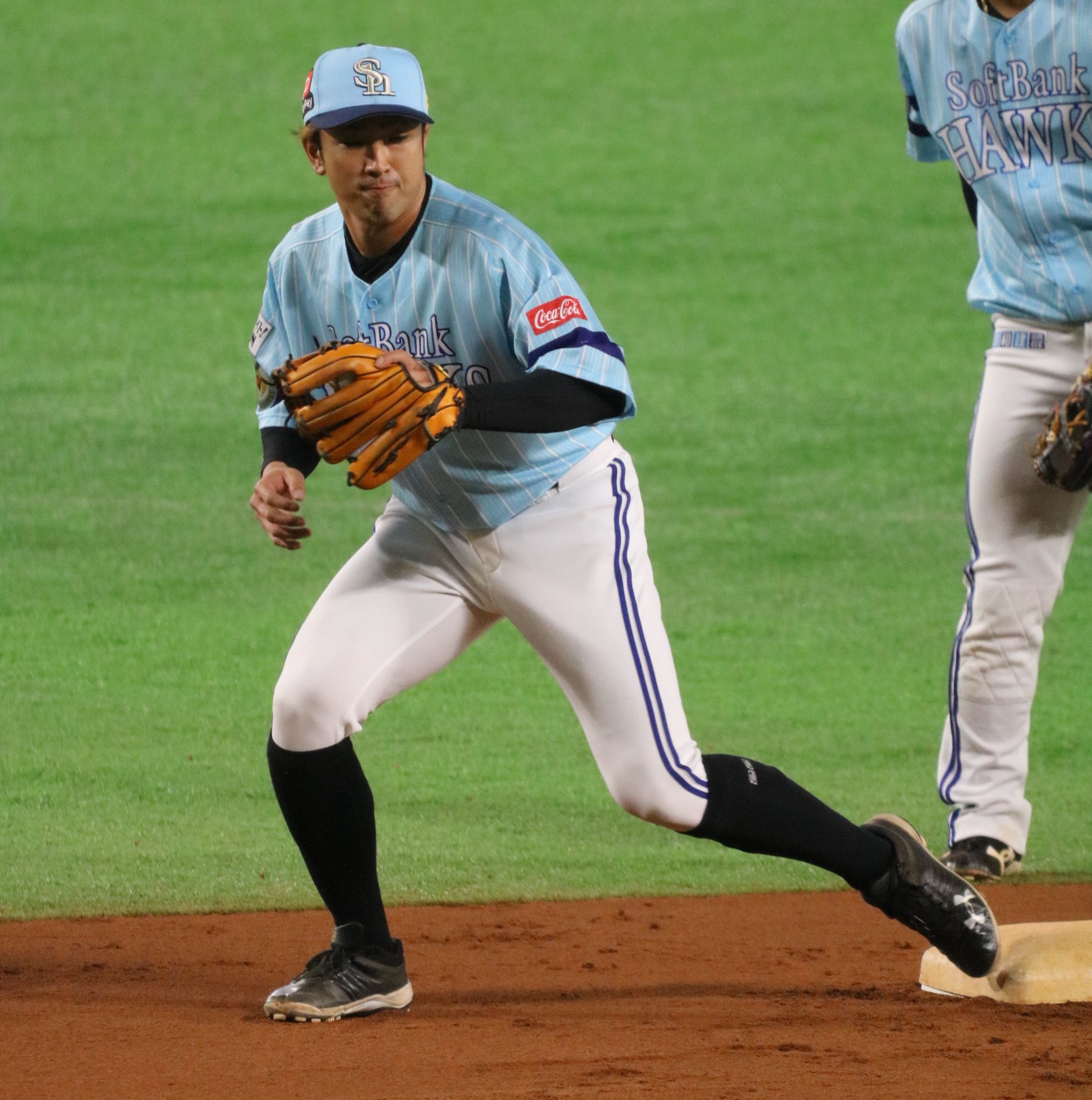 Twitter 上的二重 19 7 26 守備練習 Sbhawks 周東佑京西田哲朗 明石健志 甲斐拓也https T Co Mtvhbpkfuq Twitter