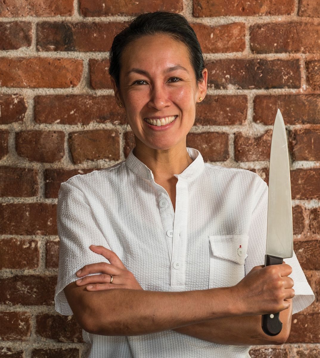 Blades of Glory: 6 Hawai‘i Chefs Tell the Stories Behind Their Favorite Knife buff.ly/2MiZsFo