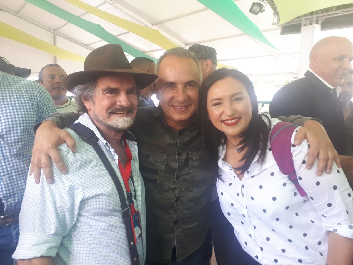 FreddyBernal's tweet photo. Hoy el mundo conoció una nueva parte de nuestra épica de Revolución: desde el #ForoDeSaoPaulo se estrenó el documental del 23F: "La Batalla de los 4 Puentes", dirigido por el cineasta Carlos Azpúrua. https://t.co/DNkQ1h54A2