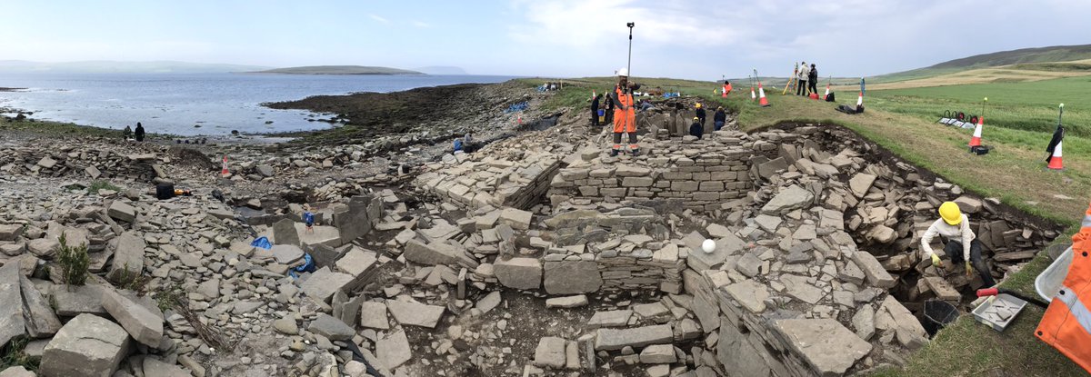 Always great to be back @SwandroOrkney with the @ErodingArchaeo1 @BradArcForensic @VisHeritage team...trialling new kit and approaches. A race against time with this eroding multi-period site. #hessupported