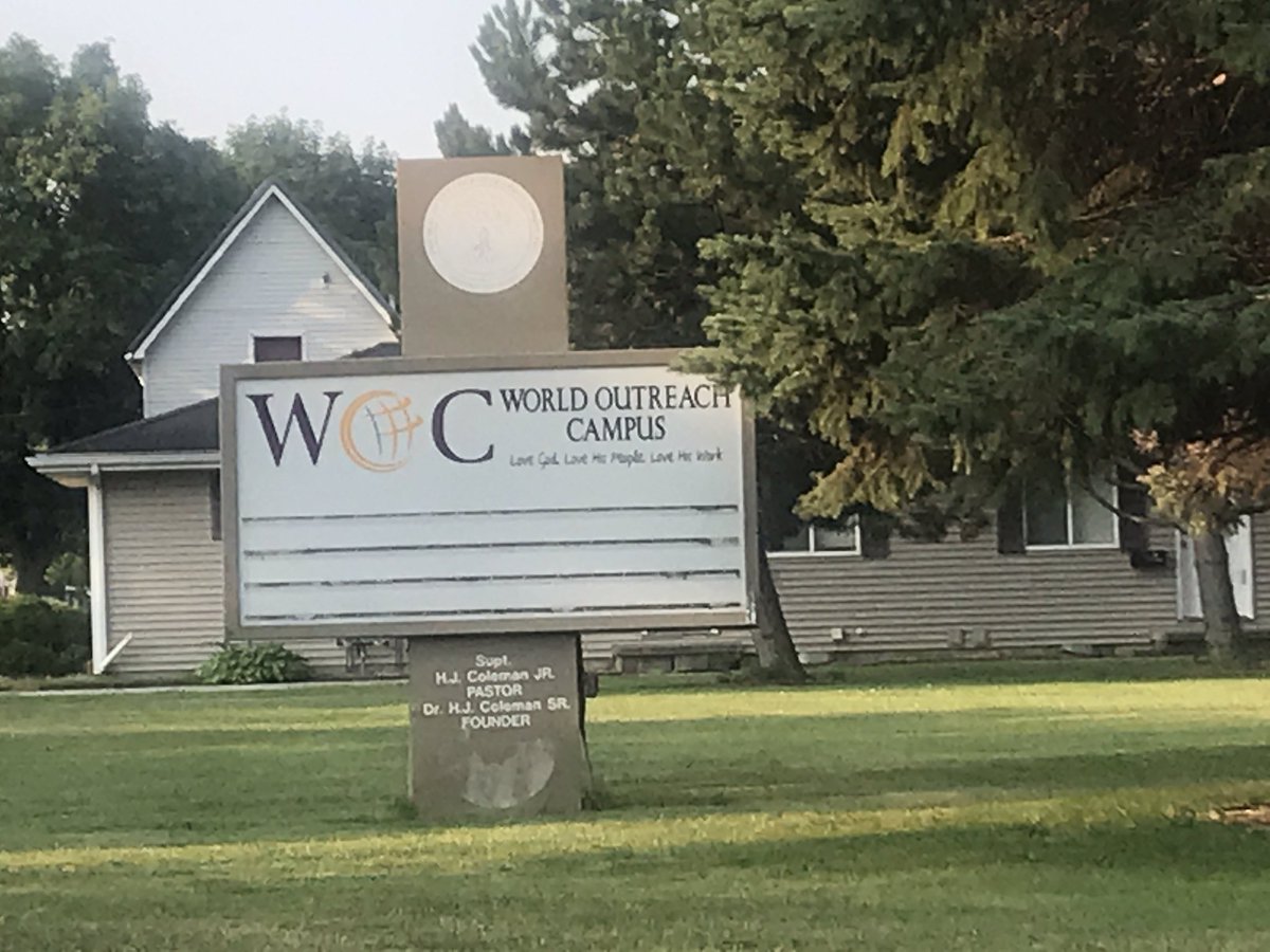 ECJP_NAACP's tweet image. President Terry Pruitt of Saginaw @NAACP attends Energy Justice Training located at World Outreach Church in supportive of putting Solar on the Church and the benefits to the environmental justice community it serves. GoFundME Link 
gofundme.com/f/solar-equity…