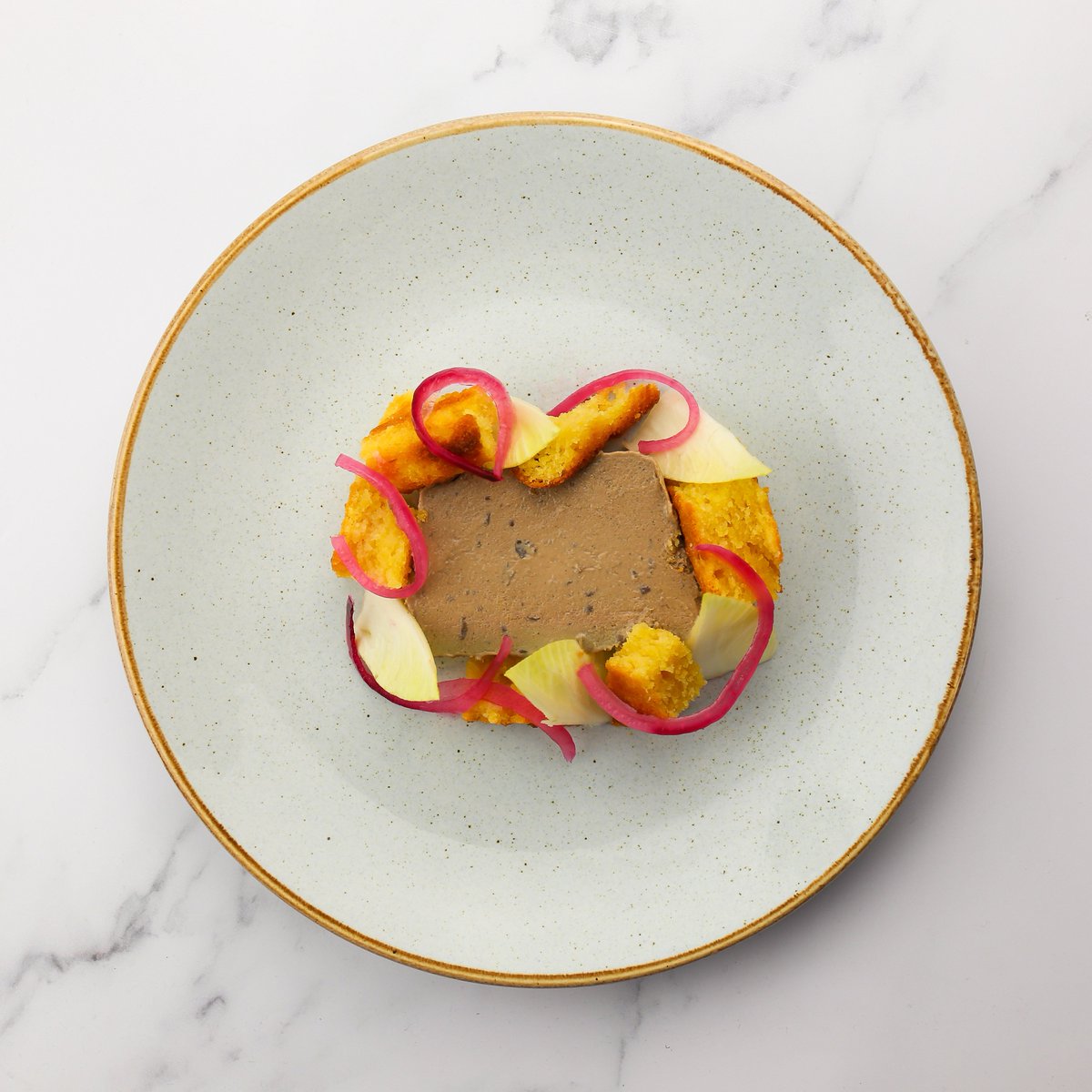 ProChefRange's tweet image. Pro Chef Plate No. 32: Have you tried our Chicken Liver, Rum and Raisin Pâté yet? Pair it with a savoury buttermilk laden corn bread, pickled red onions and bitter chicory. Forget ice-cream, this flavour combination was MADE for pâté! More info ➡️prochefrange.com.