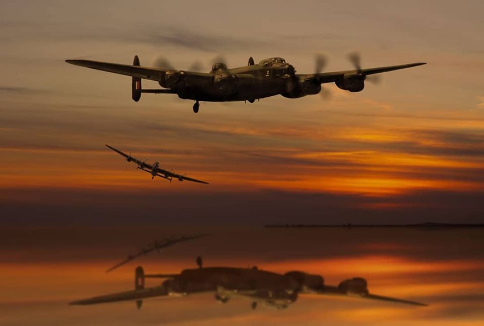 maryfletcher62's tweet photo. See more of Ken Brannen's spectacular portfolio here:
https://t.co/O0q7f4kg2u
https://t.co/0ucuaXmOFT
Quality art, Great value, Ethically done
#lens2print #photomug #freedelivery #followforphoto #militaryplane #lancaster #composite #sunsetporn #reflections #twoplanes #rafplanes https://t.co/iwSSKDoEFx