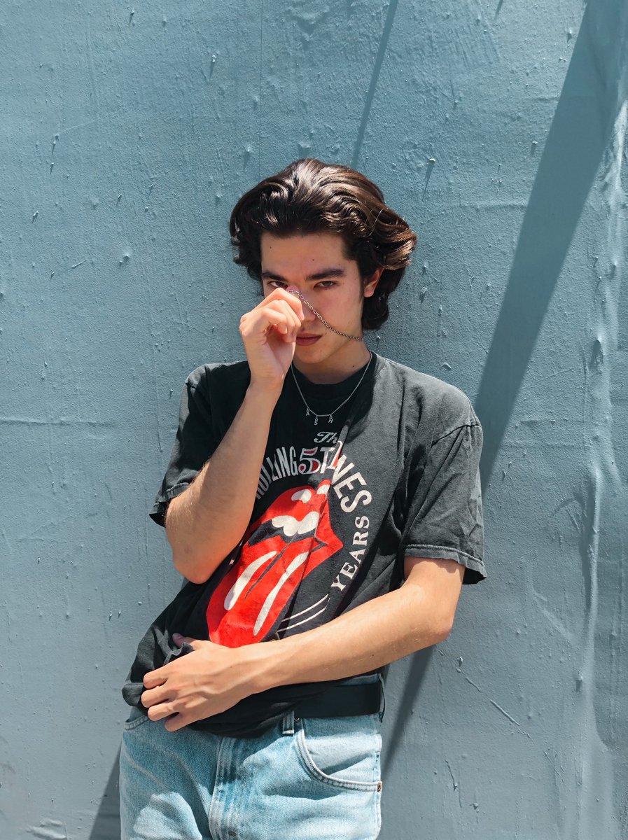 conangray's tweet photo. cry me a river till u drown in the lake. https://t.co/PpRxEFmoG3