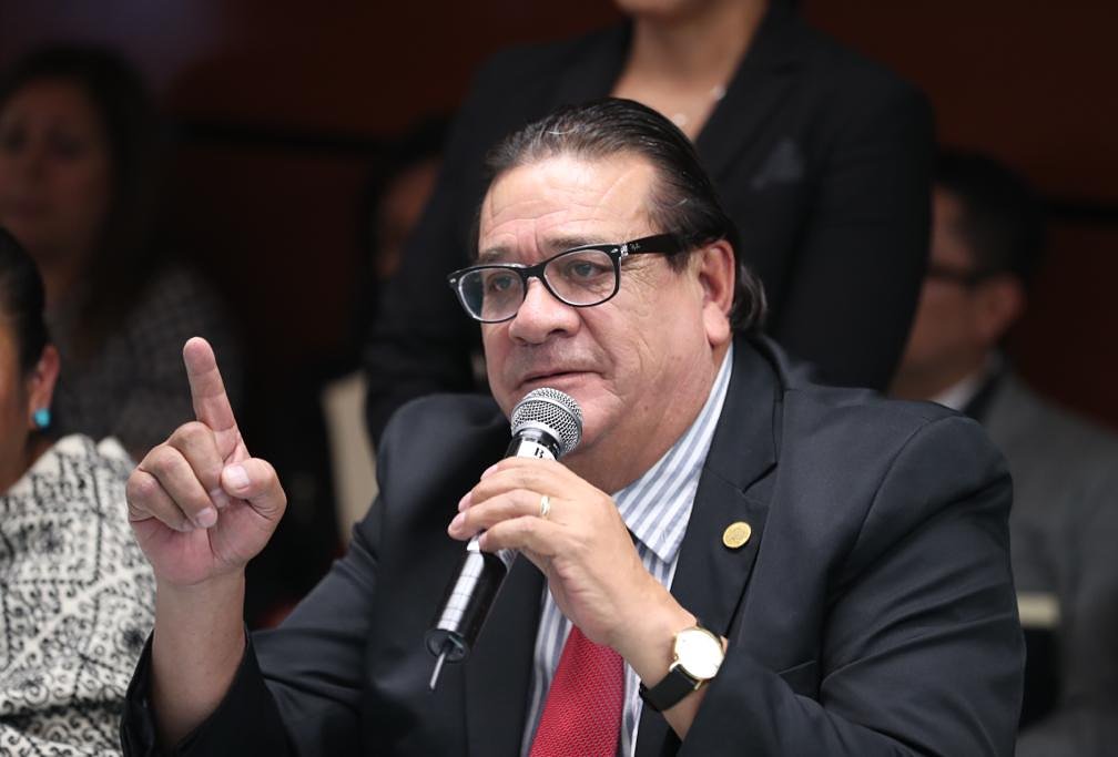 En reunión de la Comisión de Recursos Hidráulicos hice un exhorto a NO pasar de noche, hagamos visitas, con apoyo de <a href="/conagua_mx/">Conagua</a> NO podemos seguir contaminando Mares y Ríos, requerimos atender de manera urgente el mar de Cortez. Cuidemos nuestro elemento mas indispensable #ElAgua