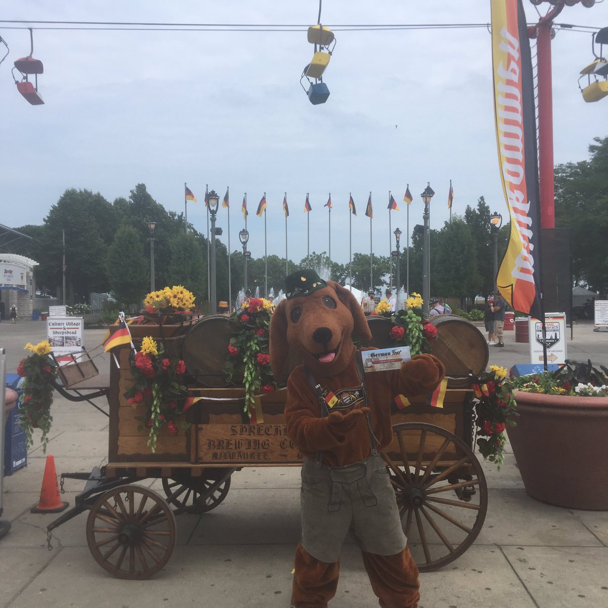 MILWAUKEE! We’re almost ready for you! Gates will open in just a few minutes. 

Be sure to come on down and #GetYourDeutschOn!