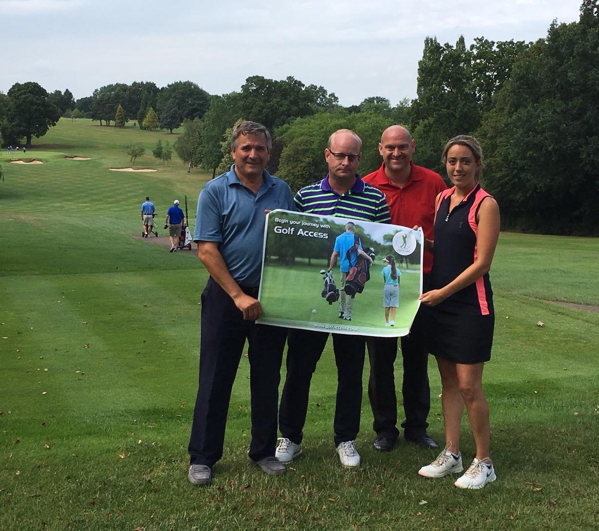 GolfAccessprogm's tweet image. Successful day trip to London today!

Great to catch up with @herts_golf Esther Strous and exciting plans for a big project over the next couple of months and @SouthHertsGC has official become the third partner club in Hertfordshire!

 #Golf  #hertsgolf  #southherts  #London