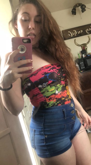 Megan Hottie’s pics and videos