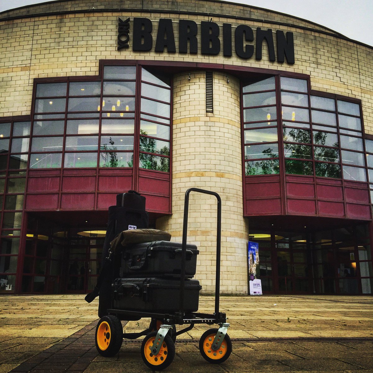 GripnGaff's tweet photo. Identified! This pic, as well, was sent to us by Rick Bronks @satureyes Thanks, Rick! #ProPhotog #filmmaker #speaker #author #photolife #filmlife #europe #greatbritain #videoproduction
"I have not failed. I've just found 10,000 ways that won't work." -Thomas A. Edison https://t.co/l5TXCL1bBb