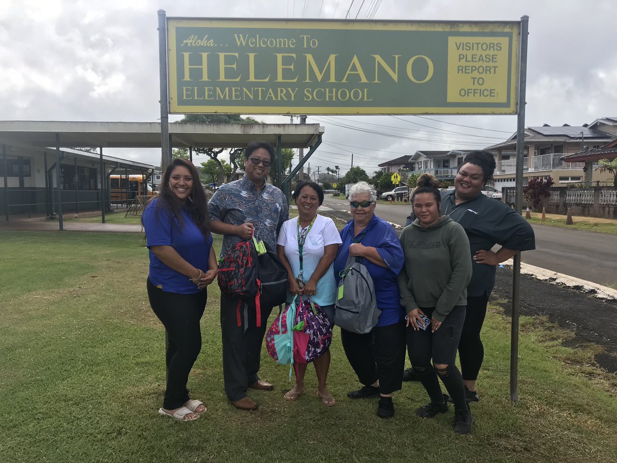 Thank you to <a href="/RobertsHawaii/">Roberts Hawaii</a> for donating backpacks 🎒 and school supplies 📝 for our Keiki. 🙏
