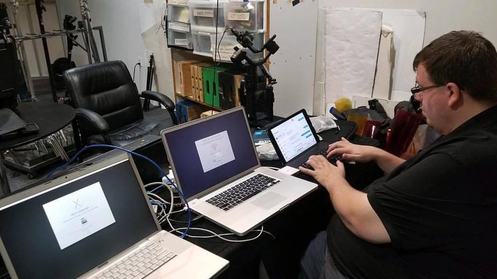 SVF_LTD's tweet image. Randy back at it, updating more old computers #whatsmyappleid #laptop #computerupdates #spectrumstudio
ift.tt/2MjDPED
