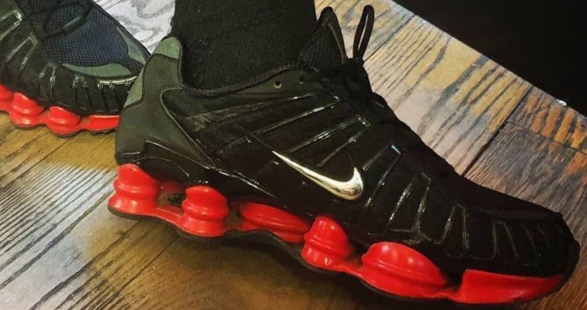 black red nike shox