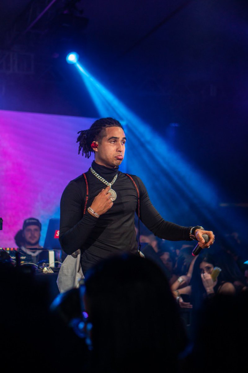 matue30's tweet image. 6 meses sem lançar música, promete lançar pelo menos 6 musicas 🤔