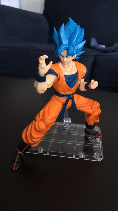 2 pic. Blue Goku!! #shfiguarts https://t.co/Hr4208U2Y7
