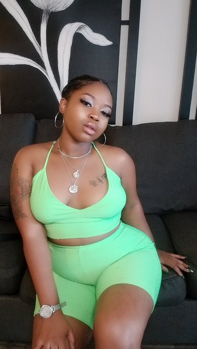 Caption This Face https://t.co/TxmkFHHC30