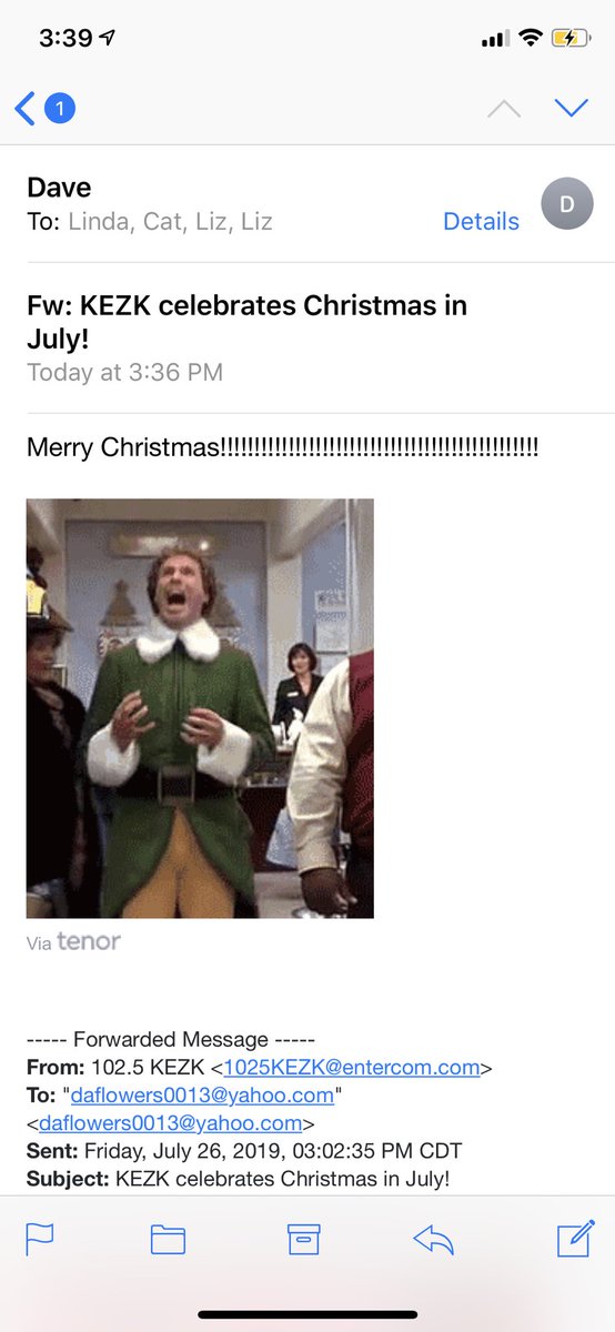 kitty_augusta's tweet photo. Reason 73920 why Dave is the best dad in the world 🎄☃️❄️🎅🏽🤶🏼 https://t.co/A2QDJmyRn1
