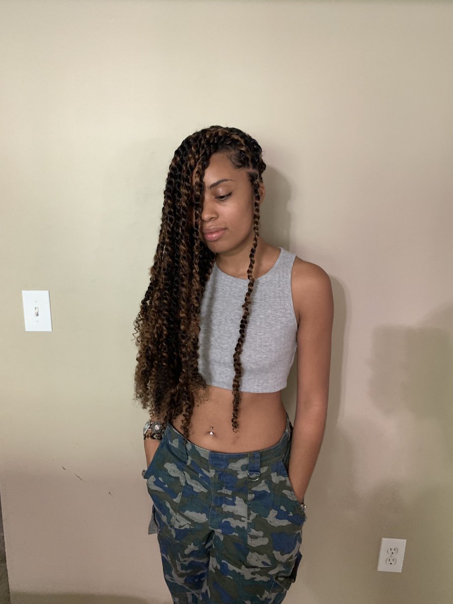 TejahMeiloni's tweet photo. 🚨BACK TO SCHOOL DEAL🚨
All styles by Téjah $90 until August 27th OR bring a friend for $170 ($80 each) dm for booking #hair #twist #locs #atlanta #georgia #localhair #blackgirlmagic #stylist #boxbraids #georgiastate #westgeorgia #gsu19 #gsu20 #gsu21 #gsu22 #gsu23 https://t.co/bfLOqeyUhs