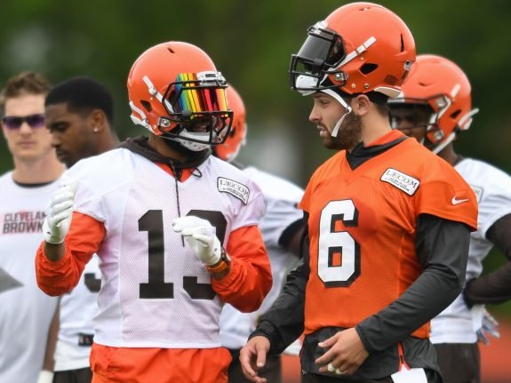 ESPNCleveland's tweet photo. The Next Level is joined by #Browns analyst @TonyGrossi to discuss Day 2 of Training Camp for the Hour with The Insiders, on 850 ESPN Cleveland and https://t.co/oaaIdGksEw!

Tweet your questions using #HeyTony, and if you have any non-football questions you can use #YoAnthony! https://t.co/dD1iF2QGUv