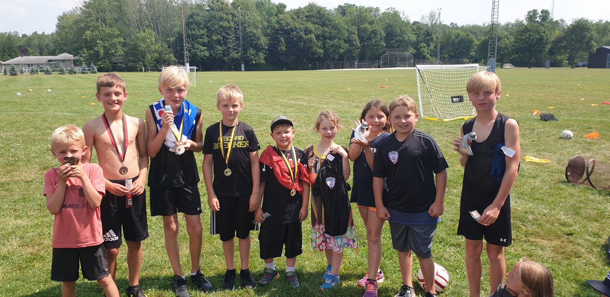EDCoachingCA's tweet photo. Amazing last day at Soccer Camp 🇨🇦⚽️ #teamofweek #challengewinners #playeroftheday 👏👏🏆 See you next year 😁 https://t.co/1r9gGZxMHn