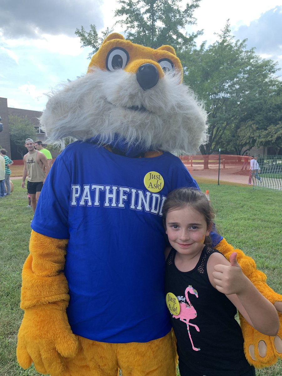 SavvLord's tweet photo. Come check us out today here at @Southwest_JCTC! Vendors, food, and a fun zone for the kiddos! #SWsocial! Vendors & activities 4pm-8:30pm, outdoor movie 8:30pm-10:30pm! https://t.co/nOWha8Fqbj
