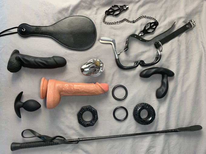 Guess what we're doing today, friends...TOY DAY 😍⛓🗝🧸🍆 They've all been added to the tip menu!! >>> right<a href="/tag/mvsales"class="tags"><span>#mvsales</span></a><a href="/tag/mvtrans"class="tags"><span>#mvtrans</span></a>