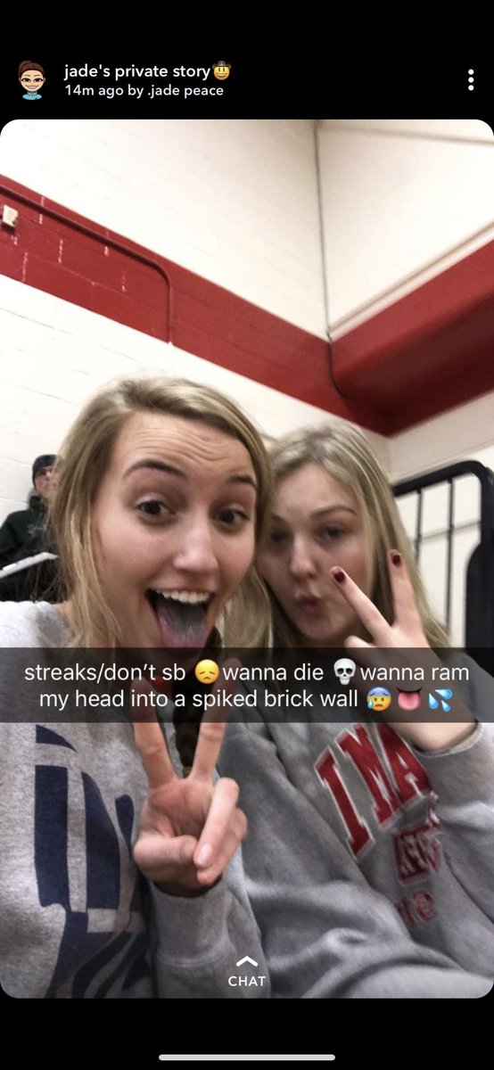 mbochenekk's tweet photo. hbd to my BAE🤞🏻😫👅 i love u and miss suffering through volleyball AND track with you 😙😙 hope today is the best!! @Jadepeace5 https://t.co/oUNr5zYEqn
