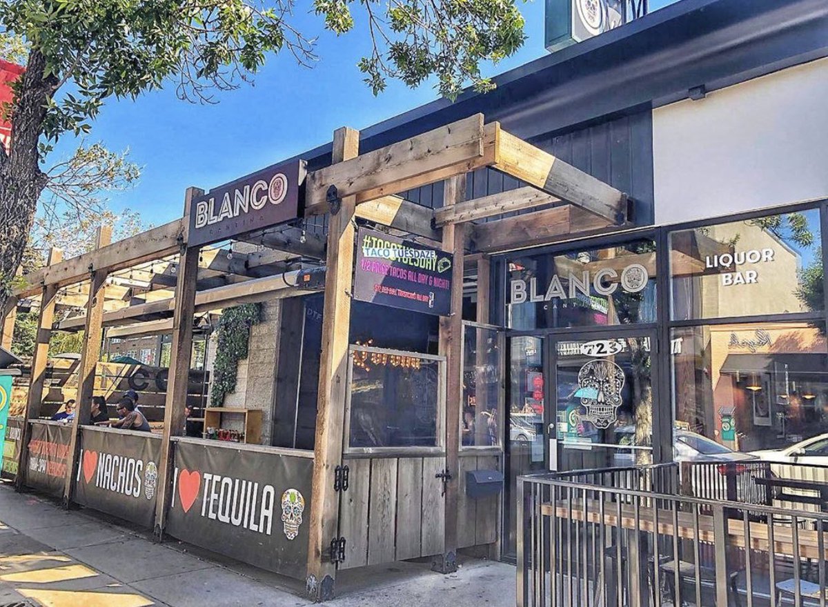 A nice little shot of the patio from our empanada makin’ amigos at Good Fillin’ YYC...
☀️☀️☀️
Loving this patio weather!