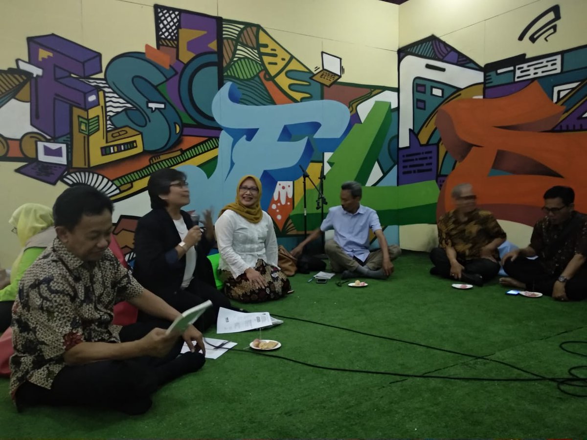 AlumniPPMI's tweet photo. Sementara berlangsung;

FAA PPMI dan Kementerian Pendidikan dan Kebudayaan mempersembahkan Bedah Buku Nusantara Dalam Piringku: Merayakan Keberagaman Pangan Pokok https://t.co/KT3nIt7h3T