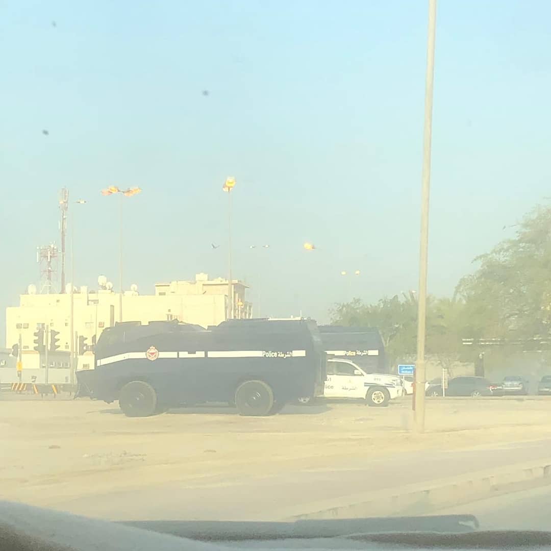 LuaLuaTV's tweet photo. انتشار واسع للمركبات العسكرية والآليات المدرعة في مختلف مناطق البحرين منذ ظهر أمس
#كلا_للإعدام #البحرين #Bahrain https://t.co/qFhDkIJzmU