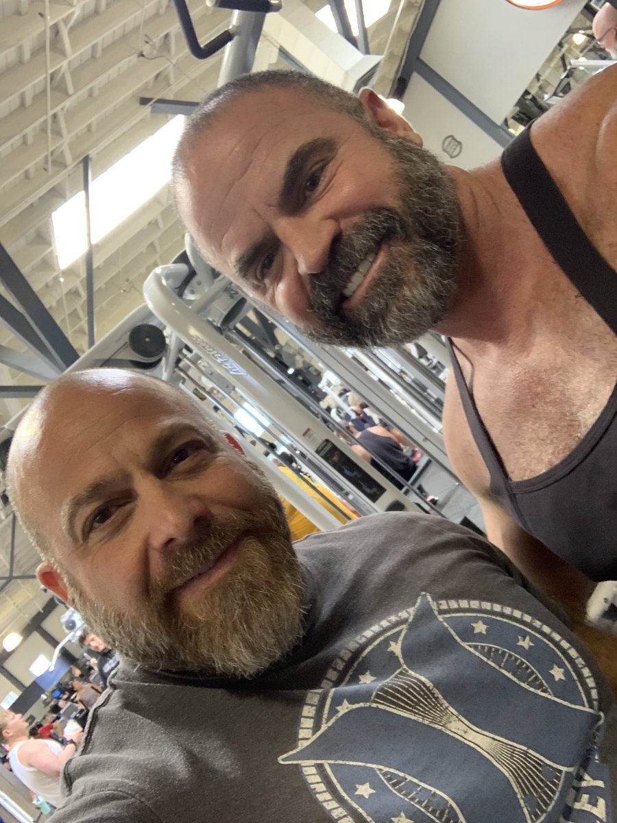 AlanInBetween's tweet photo. Always a great workout at Sf Fitness Soma .. my eyes are exhausted @bishop_angus #DoubleDaddy #daddy #hairy #beefy https://t.co/hyhobGEz7J