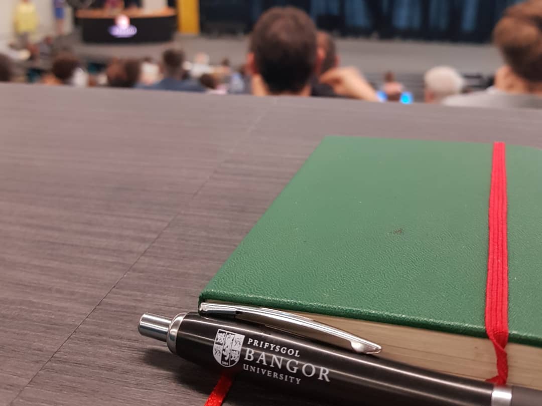 MemoriaCelta's tweet photo. Uma semana intensa de estudos célticos no País de Gales durante o @Cyngres2 . Momento de ver como a tese tem a acrescentar e em novas possibilidades futuras. 
Obrigado por tudo, Bangor!  #ICCS2019 https://t.co/rRnf1WSA1U