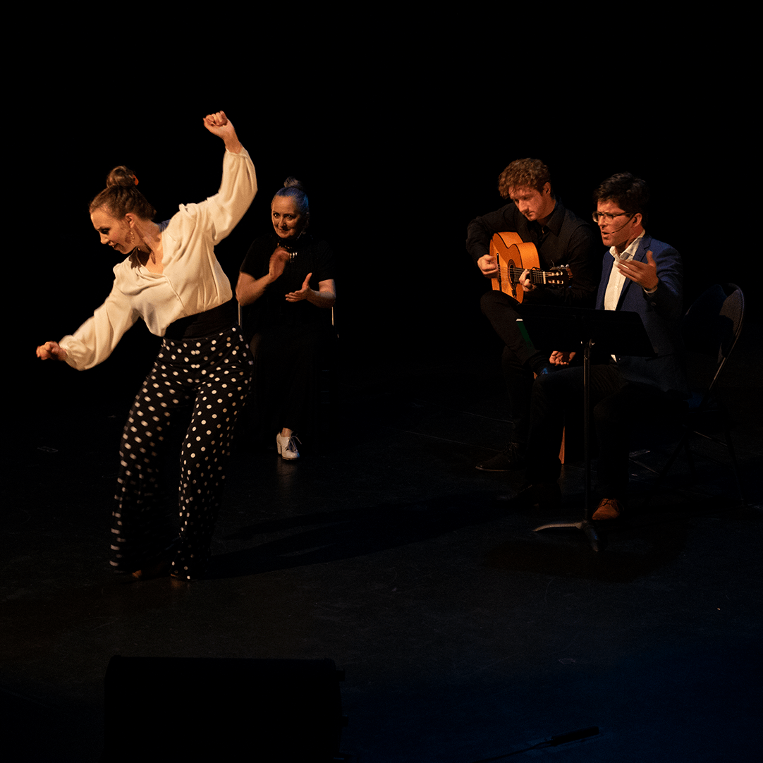 PalabraFlamenco's tweet photo. Seen Fox Woman? Add your patron review here: https://t.co/8dD64Hc0A5 #WpgFringe #WpgTheatre #wpgmusic #ywg #Wpg #WpgDance https://t.co/3WxtV1xcns