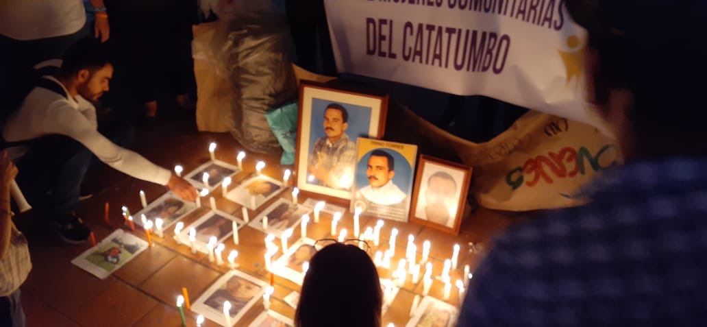 CiscaCatatumbo's tweet photo. #26JMiGritoEs Por los y las que nos han arrebatado por defender la vida. En #Ocaña nos sumamos a esta movilización por la defensa de quienes día a día arriesgan su vida por defender los derechos de las comunidades y del territorio. https://t.co/56OMoxGVj7