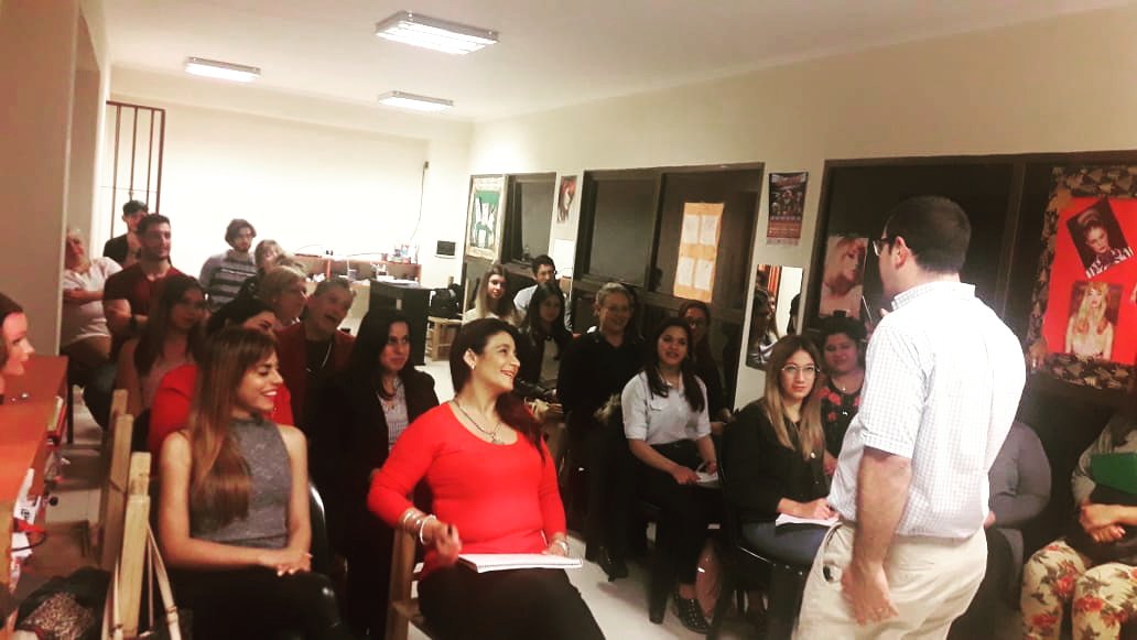 #OratoriaMásAlláDeLasPalabras #MFUcharlasytalleres