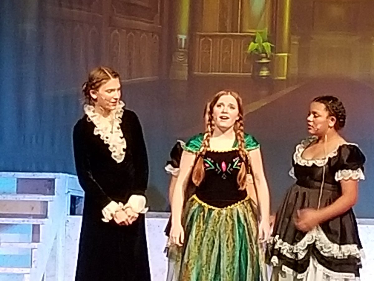 CASDScott's tweet photo. Former Scott student (Rebekah) played Anna in Frozen Jr. today at the Gordon Education Center. Great job Rebekah! Next showing is Saturday at 7:00 pm. https://t.co/K5VgiSqsfm