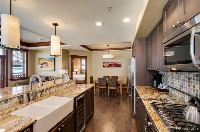LuxuriousDenver's tweet photo. Check out all the million dollar condos for sale in Breckenridge Colorado... #RealEstate #Denverrealestate #luxury #luxuryrealestate #luxuryliving #denver #denverrealestate #milliondollarlistings https://t.co/hqK4hQBvws https://t.co/gqTQ11ah3o