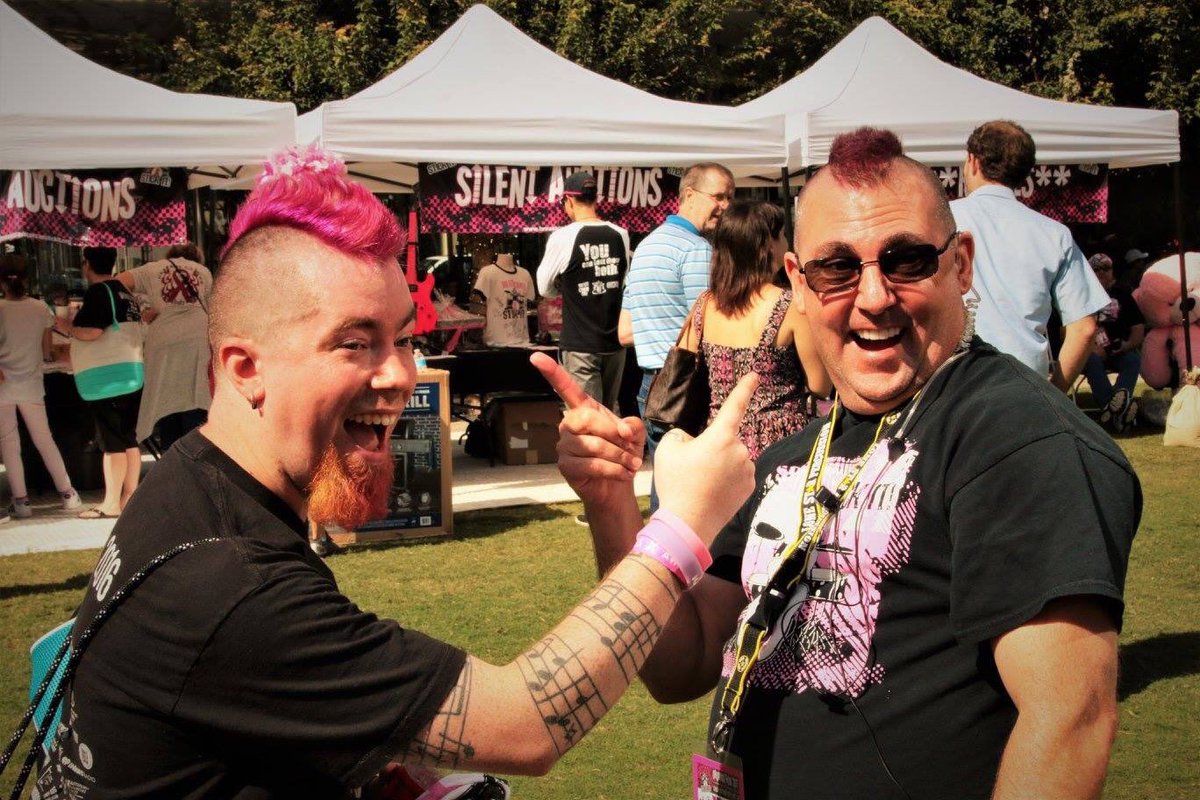bccsi's tweet photo. #FlashbackFriday #FridayFeeling That one time at #Drummathon2017 when @storyofbob &amp; #BreastCancerCanStickIt Director, @dabillman66 both realized they had the same hairstyle.... a pink #mohawk! #Itslikelookinginamirror #Realmenwearpink #Twinsies #CoolHair #PinkHairDontCare 🤘🏻💗 https://t.co/LQAyHmM0cg