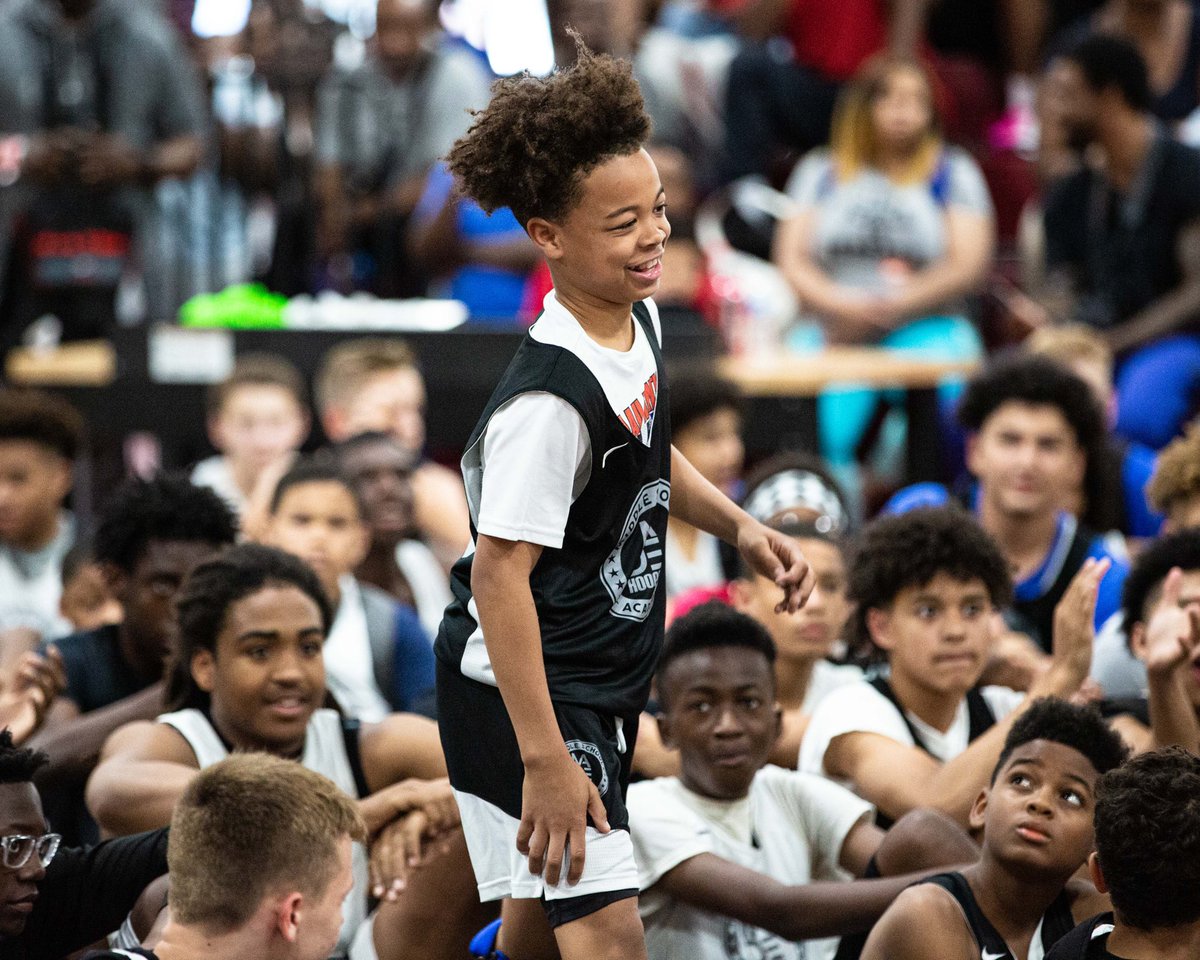 madehoops's tweet photo. We are ☝️ week away from #MADEAcademy Camp! East Coast Camp was 🔥. Will the Midwest measure up?
🗓: August 2nd-4th
⛹️: Classes 2023-2025
📍: Lexington, KY
Limited spots remain! Don’t miss out on YOUR opportunity to shine.
🎟: https://t.co/BLCmc9iFCt https://t.co/Y1eTvnYT7z
