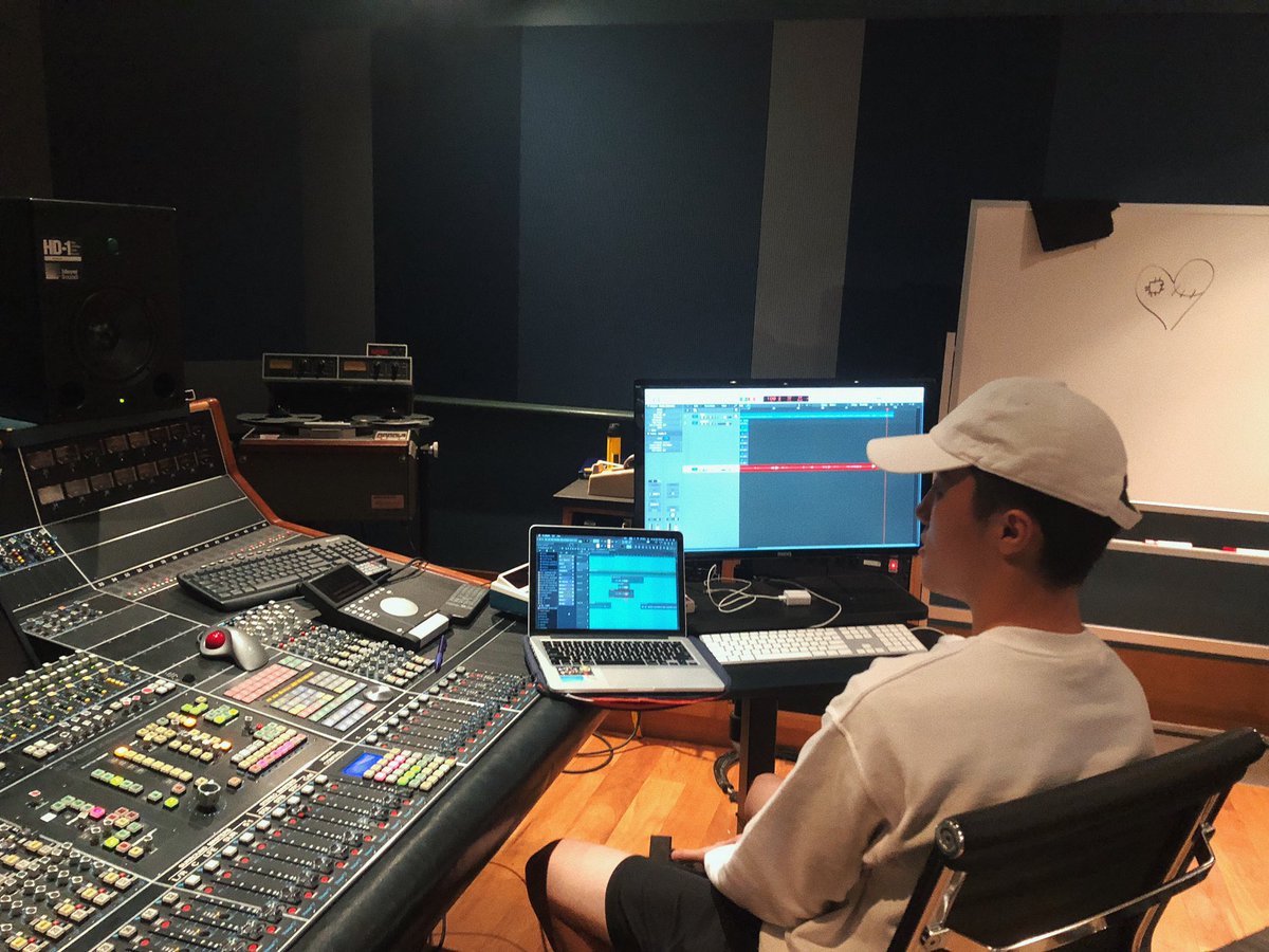 Studio time tonight... Getting ready to hear everyone’s final projects on Friday!!