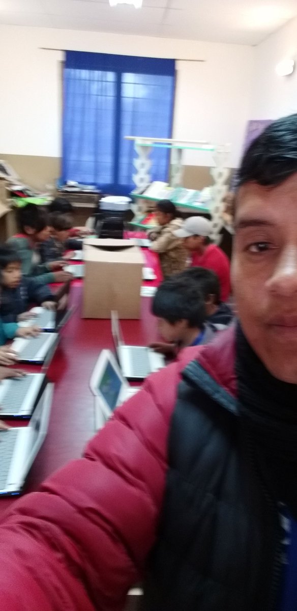 Carlos_Rueda_'s tweet photo. #EquipoCAI18 
#EducadoresATR
Cai 18. Misión Wichi  Gral. E. Mosconi 
@fguillesaavedra @artydance23 @patriciapinasco @patriciapinasco @FerSiarezEa @matiaszaki16 https://t.co/BrAAn5xkoZ