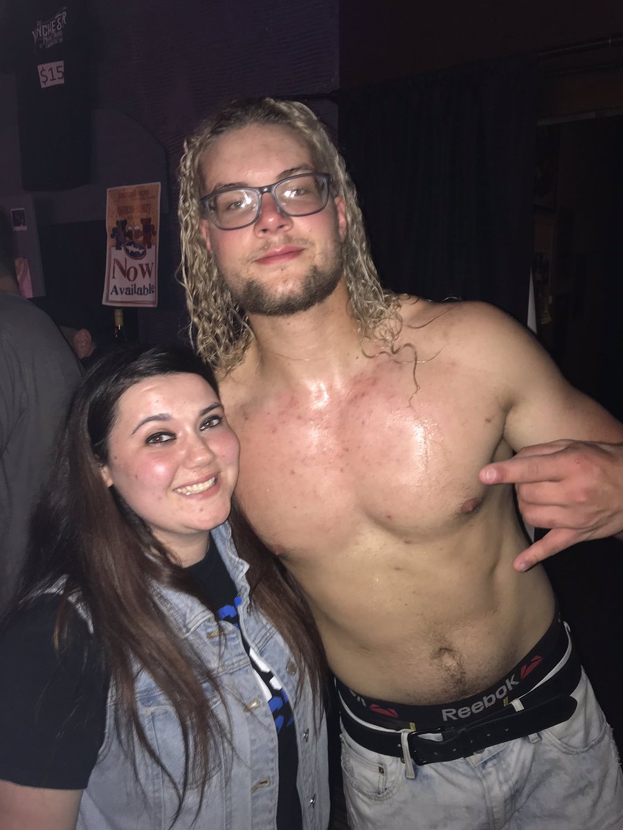 mrs25159's tweet photo. @apexofcombat @dEReK_DiReCTioN @JoshuaBishop_ #AIW #sekimototakescleveland #joshuabishop #derekdirection #leemoriarty #sekimoto https://t.co/CDsWGpzwkX