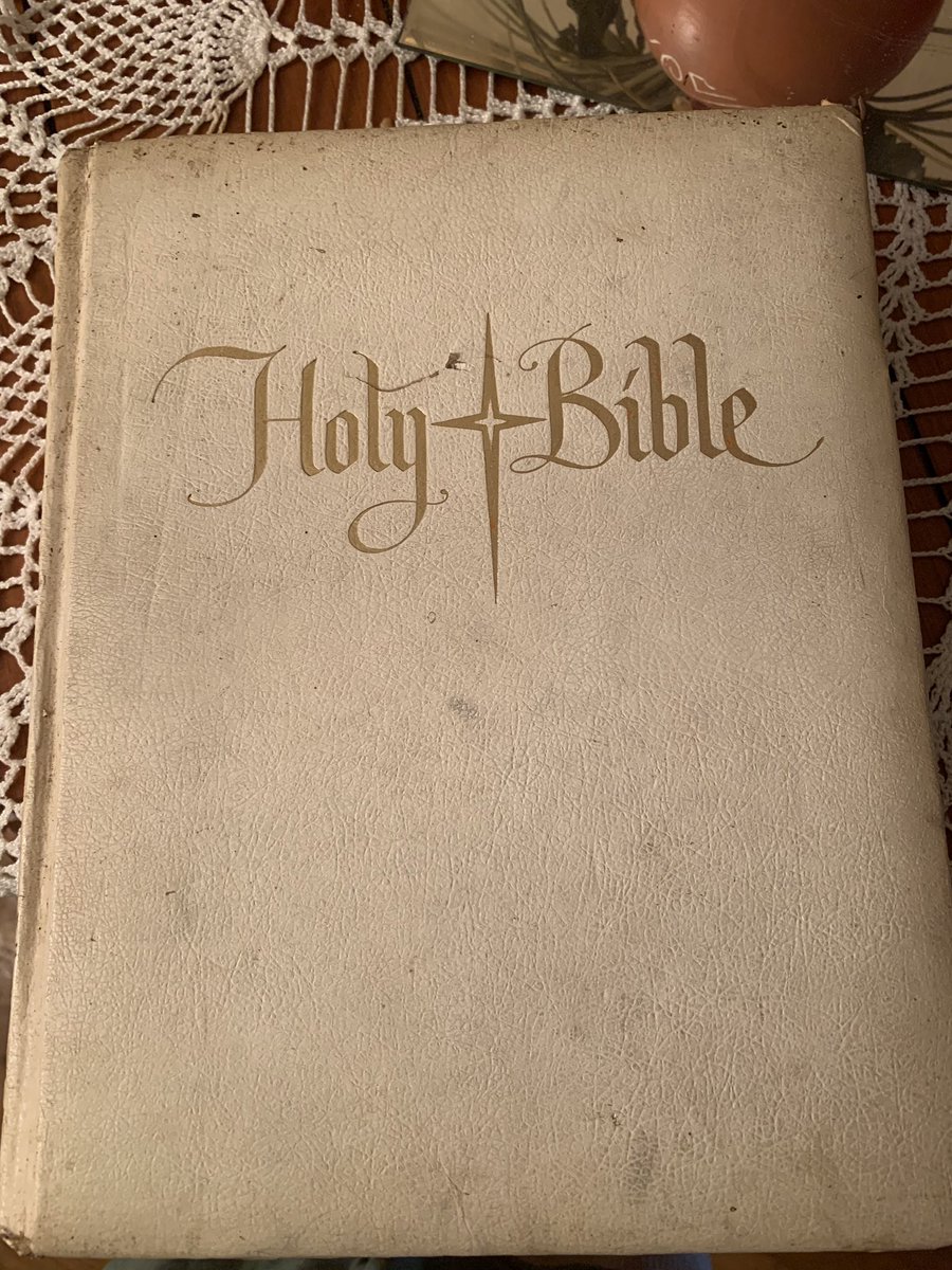DEVTHRXW's tweet photo. If you find this in an old persons house, get out. They finna be mean as hell 😂 https://t.co/spUNWIl9hF