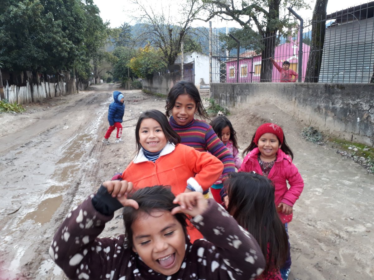 pachidelvalle's tweet photo. CAÍ 17 TUYUNTI - AGUARAY #EducadoresAtr https://t.co/iSmbUb4zw9