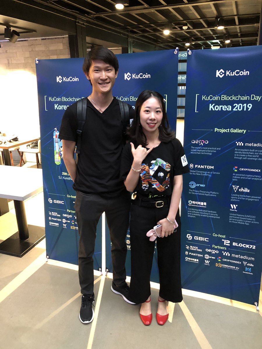 FinWhaleX's tweet photo. FinWhaleX on KuCoin blockchain day in Seoul

FinWhaleX team took part in the KuCoin conference in Seoul!
A huge number of new contacts from which a strong project will turn out! #finwhalex #kucoin #fwx https://t.co/rj0EEdpoaS
