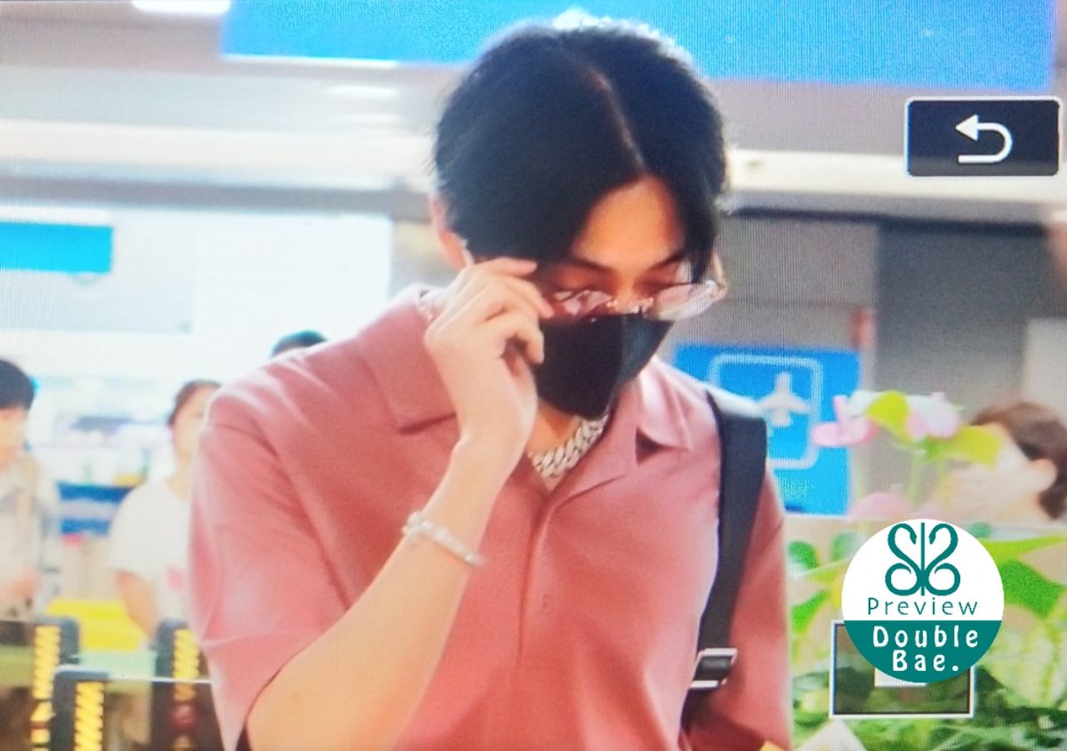 19727 ICN도착,수고수고,다음에봐용.<a href="/BamBam1A/">BamBam</a> 
#GOT7  ⁠ ⁠⁠ ⁠⁠ ⁠#갓세븐  ⁠⁠ ⁠⁠ ⁠⁠ ⁠⁠ ⁠ ⁠ 
⁠⁠#BamBam⁠
#GOT7_SPINNINGTOP  ⁠ ⁠⁠ ⁠⁠ ⁠⁠ ⁠ ⁠ ⁠⁠ ⁠⁠ ⁠⁠ ⁠⁠ ⁠⁠ ⁠⁠