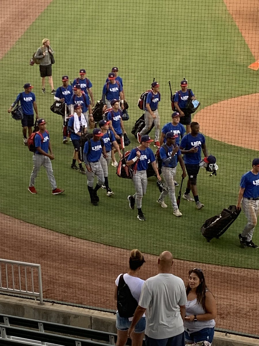 melznga's tweet image. Day one has been great. It has been busy. Started with practice and ended the day with a win. @DiegoZu2022 had the opportunity to pitch and a chance at bat. Let’s see what day two brings. @USABaseball15U has been amazing! #blessed #lagiradediego #baseballbusiness